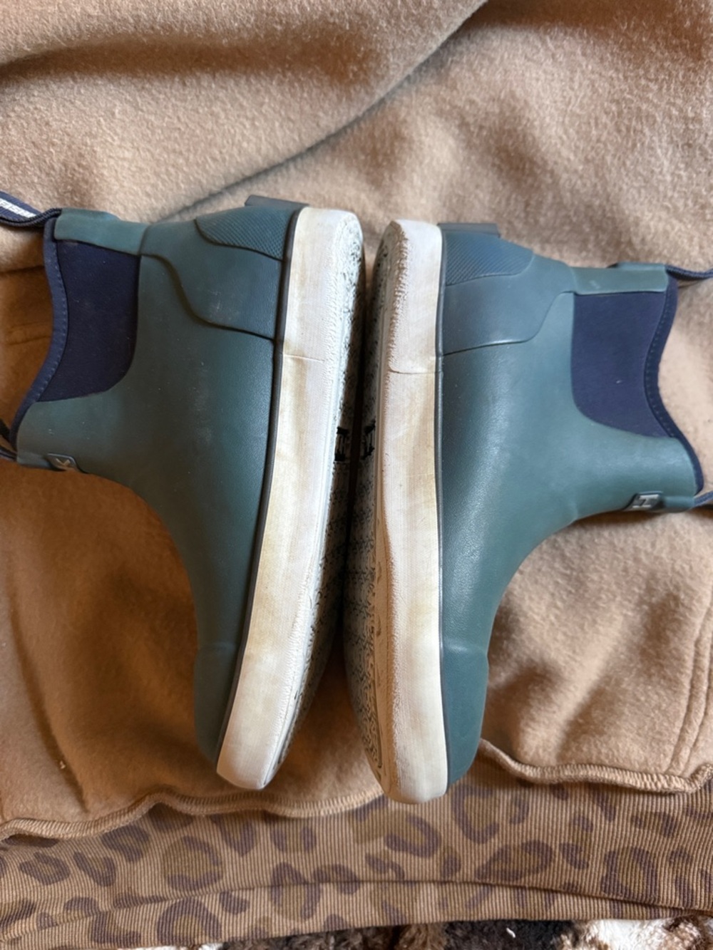 Huk Teal Slip-On Waterproof Boots with Navy Trim - Picture 2 of 4